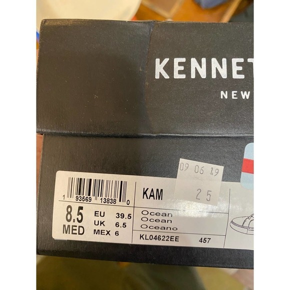 Kenneth Cole Blue Python Snakeskin Sneakers Shoes size 8.5 NWT Animal Print Shoe - Picture 12 of 13